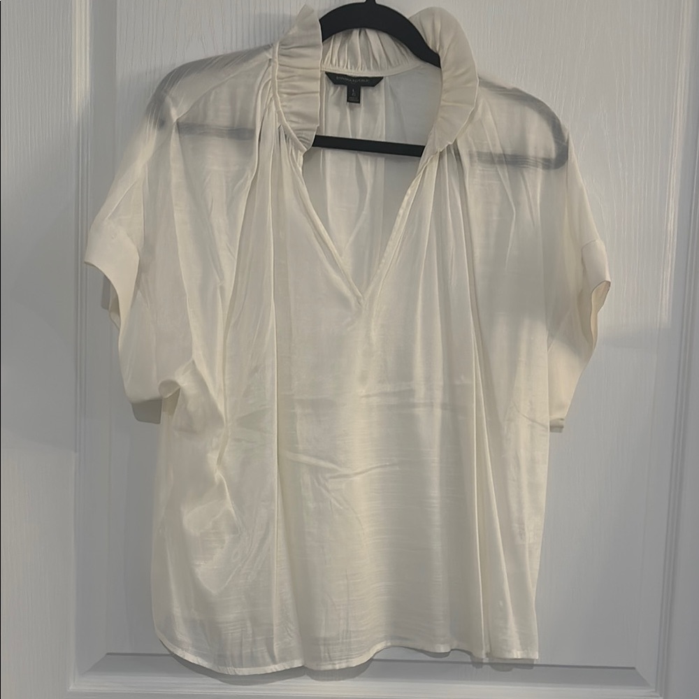 Banana Republic Cream Flutter Sleeve Blouse